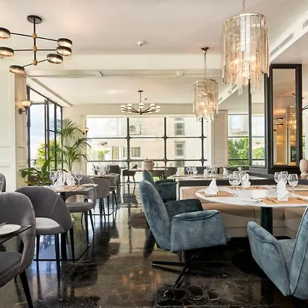 Hoposa Daina- Adults Only Порт-де-Польєнса