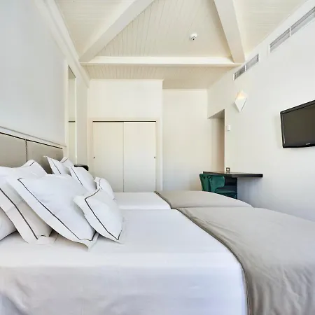 Hoposa Daina- Adults Only 4*