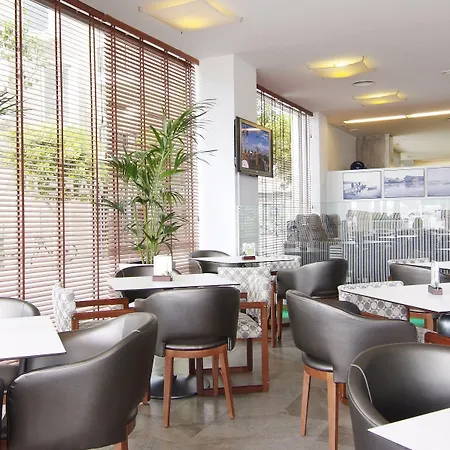 Hoposa Daina- Adults Only Готель 4*