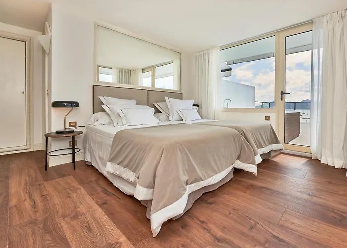 Hoposa Daina- Adults Only Port de Pollenca