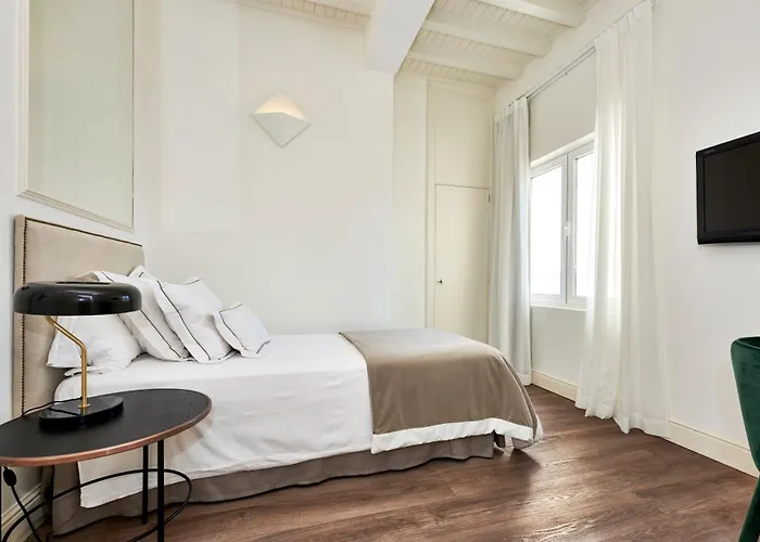 Hoposa Daina- Adults Only 4*