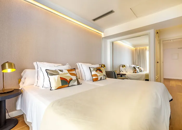 Hoposa Daina- Adults Only Port de Pollenca