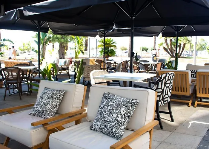 Hoposa Daina- Adults Only