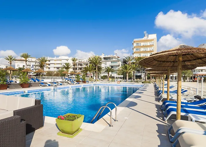 Hoposa Daina- Adults Only Порт-де-Польєнса