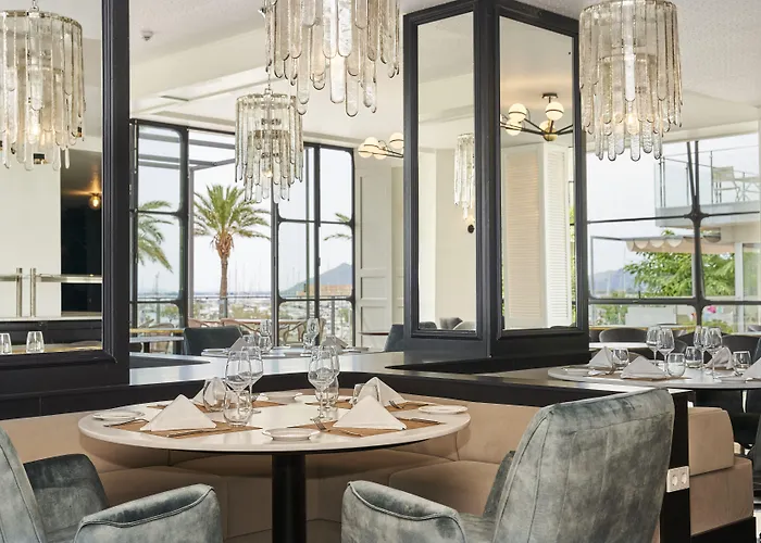 Hoposa Daina- Adults Only Порт-де-Польєнса