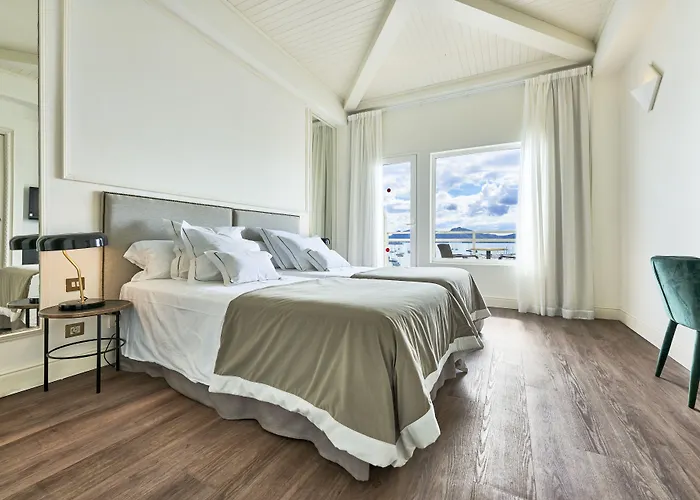 Hoposa Daina- Adults Only 4*