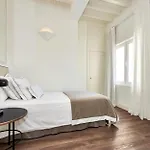 Hoposa Daina- Adults Only 4*