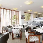 ホテル Hoposa Daina- Adults Only 4*